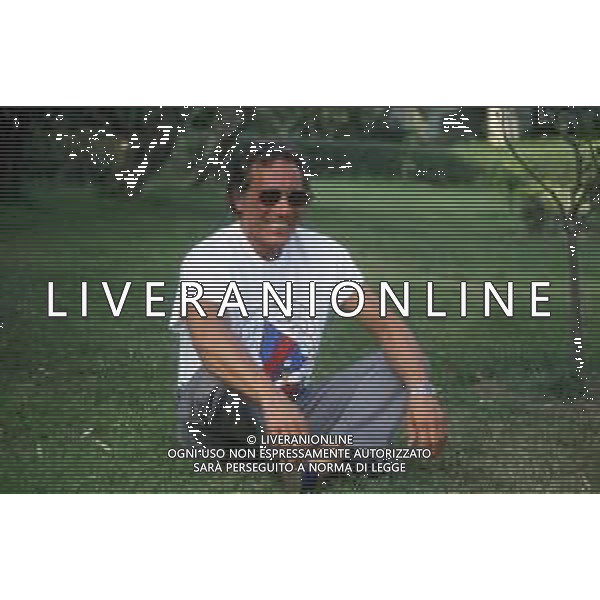 DIAP-RETROSPETTIVA ENZO JANNACCI CANTANTE NELLA FOTO ENZO JANNACCI NELL\'ANNO 1985 AG ALDO LIVERANI SAS 