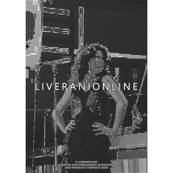 NEG-RETROSPETTIVA GIGLIOLA CINQUETTI CANTANTE NELLA FOTO GIGLIOLA CINQUETTI A VENEZIA NELL\'ANNO 1973 AG ALDO LIVERANI SAS