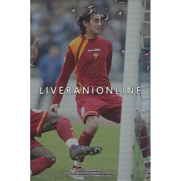 NAPOLI 8/12/2005 NAPOLI-ROMA COPPA ITALIA NELLA FOTO IL GOL DI AQUILANI FOTO AG ALDO LIVERANI