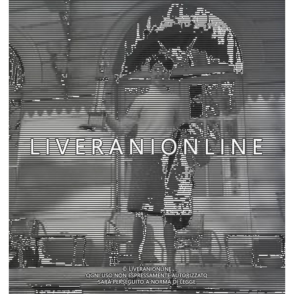 NEG-RETROSPETTIVA GIGLIOLA CINQUETTI CANTANTE NELLA FOTO GIGLIOLA CINQUETTI VINCE IL FESTIVAL DI SANREMO NELL\'ANNO 1966  AG ALDO LIVERANI SAS  