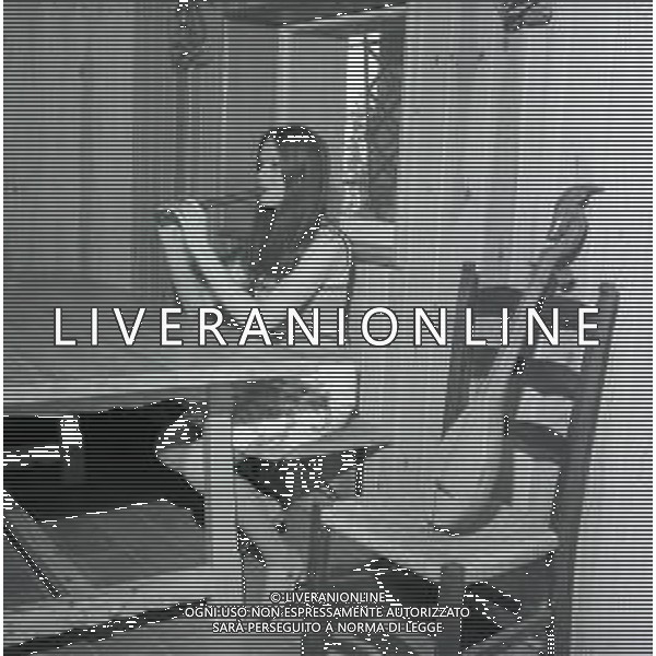 NEG-RETROSPETTIVA GIGLIOLA CINQUETTI CANTANTE NELLA FOTO GIGLIOLA CINQUETTI A CERRO VERONESE NELL\'ANNO 1967 AG ALDO LIVERANI SAS  