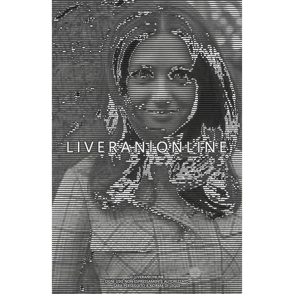 NEG-RETROSPETTIVA GIGLIOLA CINQUETTI CANTANTE NELLA FOTO GIGLIOLA CINQUETTI A SANREMO NELL\'ANNO 1969 AG ALDO LIVERANI SAS  