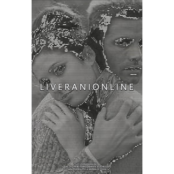 NEG-RETROSPETTIVA GIGLIOLA CINQUETTI CANTANTE NELLA FOTO GIGLIOLA CINQUETTI A ROMA CON NINO CATELNUOVO NELL\'ANNO 1968 FOTO PIERO PASCUTTINI-AG GIOVANNI LIVERANI -AG ALDO LIVERANI SAS  