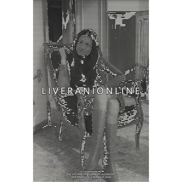NEG-RETROSPETTIVA GIGLIOLA CINQUETTI CANTANTE NELLA FOTO GIGLIOLA CINQUETTI A SANREMO NELL\'ANNO 1972 AG ALDO LIVERANI SAS 