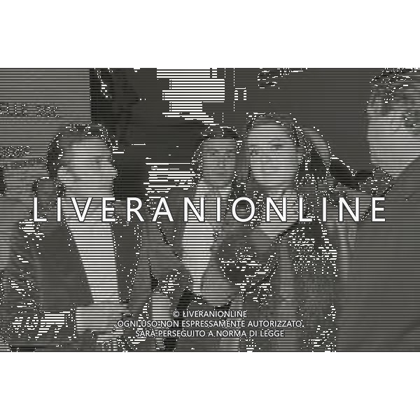 NEG-RETROSPETTIVA GIGLIOLA CINQUETTI CANTANTE NELLA FOTO GIGLIOLA CINQUETTI A MILANO NELL\'ANNO 1974 PER IL PROCESSO CARTOLINE CANZONISSIMA AG ALDO LIVERANI SAS  