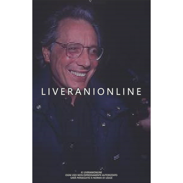 DIAP-RETROSPETTIVA ENZO JANNACCI CANTANTE NELLA FOTO ENZO JANNACCI A SAINT VINCENT NELL\'ANNO 1988-89 AG ALDO LIVERANI SAS