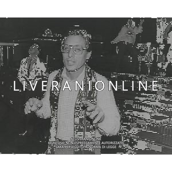 RETROSPETTIVA ENZO JANNACCI CANTANTE NELLA FOTO ENZO JANNACCI AG ALDO LIVERANI SAS 