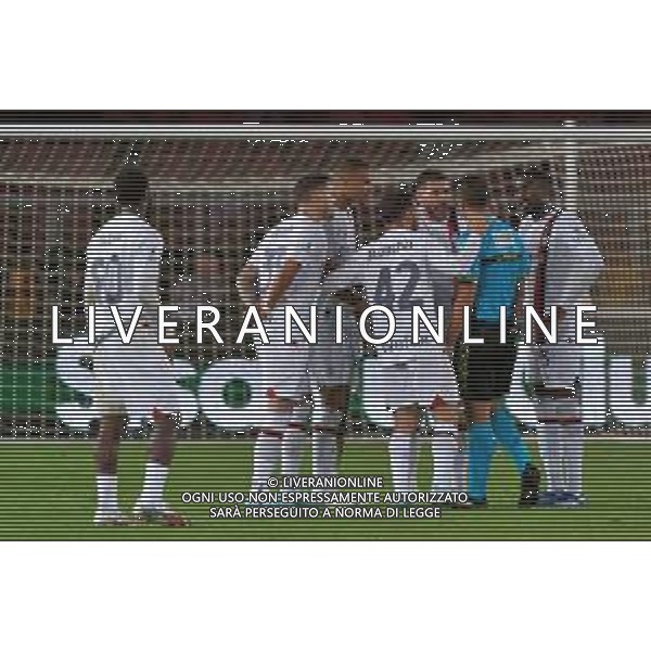 Players of AC Milan protests with the referee Rosario Abisso of Palermo during the Italian soccer Serie A match US Lecce vs AC Milan on November 10, 2023 at Via del Mare Stadium in Lecce, Italy. Photo by Emmanuele Mastrodonato/ag. Aldo Liverani sas/AGENZIA ALDO LIVERANI SAS