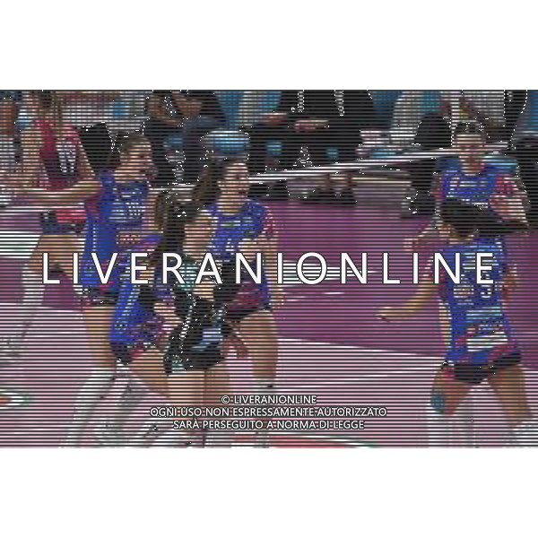TVRG Igor Gorgonzola Novara vs Allianz Vero Volley Milano nella foto esultanza AGIL Volley Novara dopo un punto Novara 12-11-2023 Pala Igor Gorgonzola Campionato Serie A1 femminile - 7a giornata foto Roberto Garavaglia/ag. Aldo Liverani sas/AGENZIA ALDO LIVERANI SAS