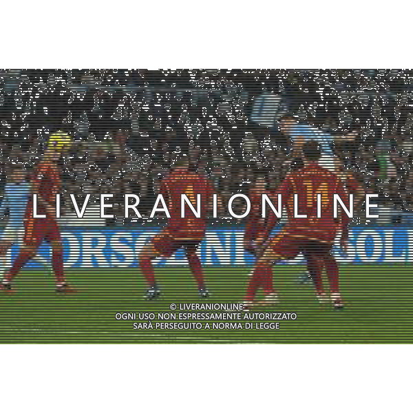 Lazio vs Roma - Campionato Serie A TIM - 12 giornata - Stadio Olimpico - Roma 12-11-2023 nella foto Occasione gol Alessio Romagnoli ©Federico Gaetano/AGENZIA ALDO LIVERANI SAS