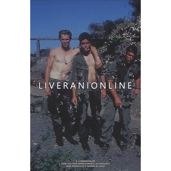 FILM “PLATOON“ ANNO 1986 NELLA FOTO W DAFOE-CHARLIE SHEEN-TOM BERENGER AG ALDO LIVERANI SAS