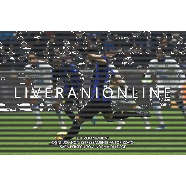 Inter vs Frosinone nella foto Hakan Calhanoglu (Inter) segna il gol del 2 a 0 Milano 12-11-2023 Stadio Giuseppe Meazza - San Siro Campionato Serie A TIM - 12a giornata foto Roberto Garavaglia/ag. Aldo Liverani sas/AGENZIA ALDO LIVERANI SAS