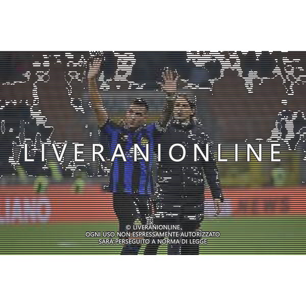 Inter vs Frosinone nella foto Lautaro Martinez (Inter) e Simone Inzaghi allenatore Inter a fine gara Milano 12-11-2023 Stadio Giuseppe Meazza - San Siro Campionato Serie A TIM - 12a giornata foto Roberto Garavaglia/ag. Aldo Liverani sas/AGENZIA ALDO LIVERANI SAS