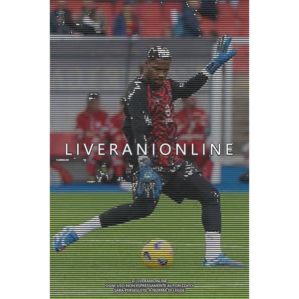 Mike Maignan of AC Milan during the Italian soccer Serie A match US Lecce vs AC Milan on November 10, 2023 at Via del Mare Stadium in Lecce, Italy. Photo by Emmanuele Mastrodonato/ag. Aldo Liverani sas/AGENZIA ALDO LIVERANI SAS