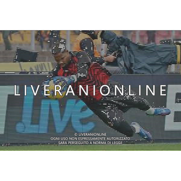 Mike Maignan of AC Milan during the Italian soccer Serie A match US Lecce vs AC Milan on November 10, 2023 at Via del Mare Stadium in Lecce, Italy. Photo by Emmanuele Mastrodonato/ag. Aldo Liverani sas/AGENZIA ALDO LIVERANI SAS