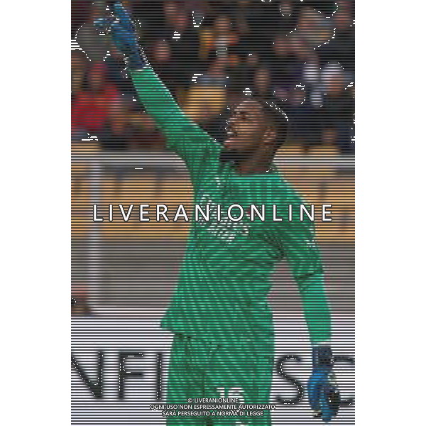 Mike Maignan of AC Milan during the Italian soccer Serie A match US Lecce vs AC Milan on November 10, 2023 at Via del Mare Stadium in Lecce, Italy. Photo by Emmanuele Mastrodonato/ag. Aldo Liverani sas/AGENZIA ALDO LIVERANI SAS