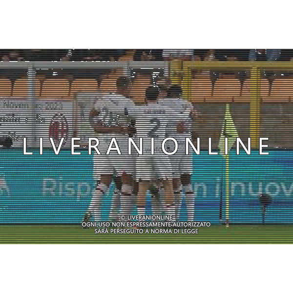 Tijjani Reijnders of AC Milan celebrates after scoring a goal with teammates during the Italian soccer Serie A match US Lecce vs AC Milan on November 10, 2023 at Via del Mare Stadium in Lecce, Italy. Photo by Emmanuele Mastrodonato/ag. Aldo Liverani sas/AGENZIA ALDO LIVERANI SAS