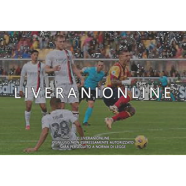 Gabriel Strefezza of US Lecce and Malick Thiaw of AC Milan during the Italian soccer Serie A match US Lecce vs AC Milan on November 10, 2023 at Via del Mare Stadium in Lecce, Italy. Photo by Emmanuele Mastrodonato/ag. Aldo Liverani sas/AGENZIA ALDO LIVERANI SAS