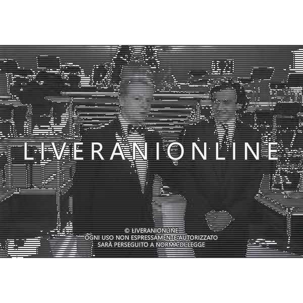 NEG-RETROSPETTIVA JOHNNY DORELLI ATTORE NELLA FOTO JOHNNY DORELLI CON MICHEL PLATINI A MILANO NELL\'ANNO 1985 NELLA TRASMISSIONE TELEVISIVA “PREMIATISSIMA“ AG ALDO LIVERANI SAS