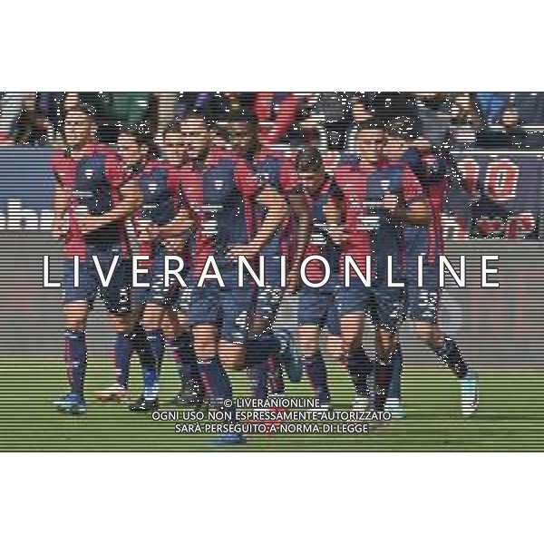 26-11-2023. Cagliari calcio- AC Monza . 13° giornata campionato calcio italiano Serie A 2023/2024, Stadio Unipol Domus Cagliari. Foto Salvatore Moi/Agenzia Aldo Liverani s.as. Nella foto: Gol ed esultanza del Cagliari in casa contro Monza, nello stadio Unipol Domus di Cagliari. Segna: Alberto Dossena Cagliari ©SALVATORE MOI/AGENZIA ALDO LIVERANI SAS