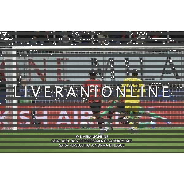 Milan vs Borussia Dortmund nella foto Jamie Bynoe-Gittens (Borussia Dortmund) segna il gol del 2 a 1 Milano 28-11-2023 Stadio Giuseppe Meazza - San Siro UEFA Champions League fase a gironi 5a giornata - Gruppo F foto Roberto Garavaglia/ag. Aldo Liverani sas/AGENZIA ALDO LIVERANI SAS