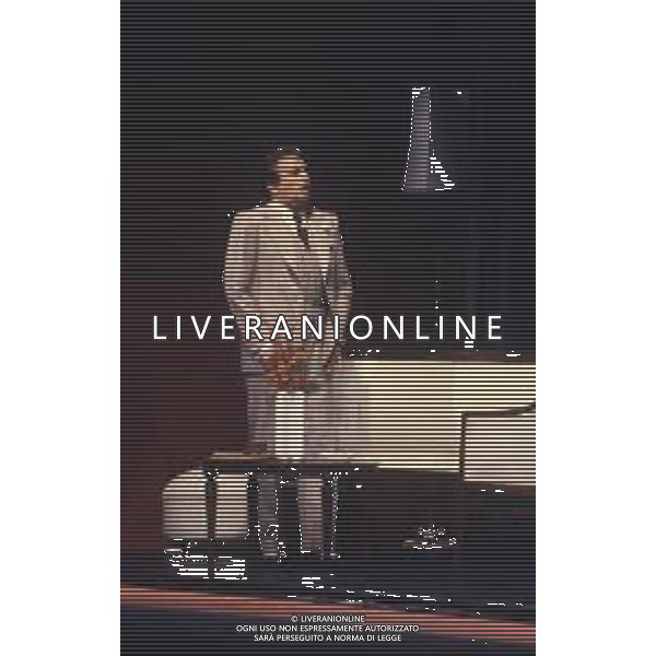 DIAP-RETROSPETTIVA ALBERTO LIONELLO ATTORE NELLA FOTO ALBERTO LIONELLO CON ERIKA BLANC IN TEATRO NELL\'ANNO 1981 A MILANO AG ALDO LIVERANI SAS