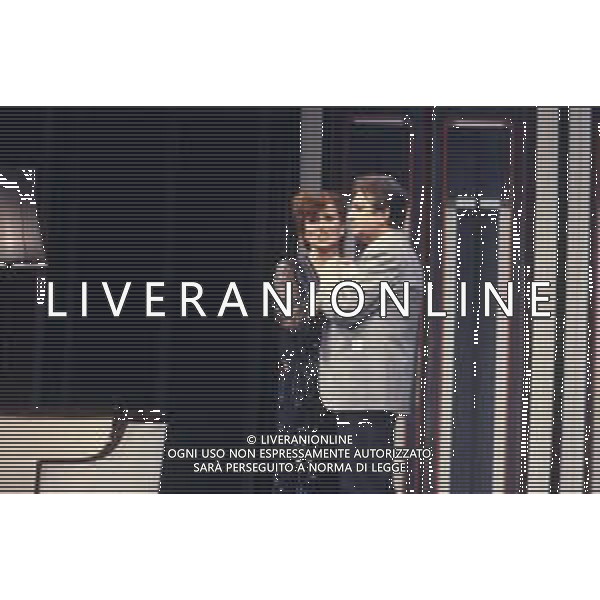 DIAP-RETROSPETTIVA ALBERTO LIONELLO ATTORE NELLA FOTO ALBERTO LIONELLO CON ERIKA BLANC IN TEATRO NELL\'ANNO 1981 A MILANO AG ALDO LIVERANI SAS