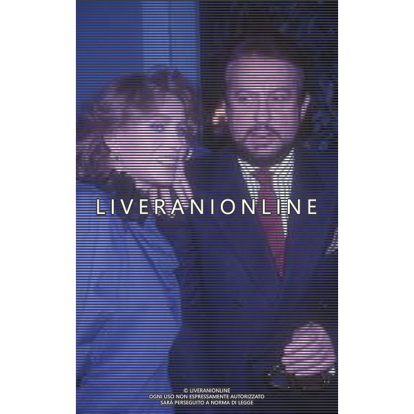 DIAP-RETROSPETTIVA ALBERTO LIONELLO ATTORE NELLA FOTO ALBERTO LIONELLO CON ERIKA BLANC NELL\'ANNO 1986 A MILANO IN TERRAZZA MARTINI  AG ALDO LIVERANI SAS 