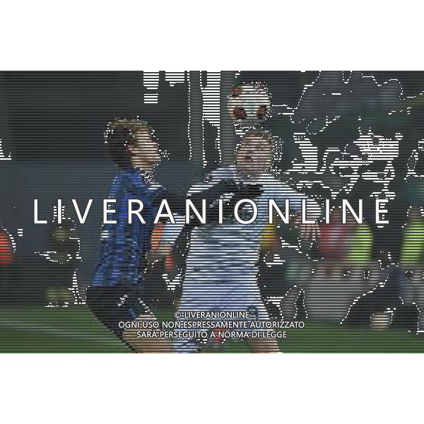 TVRG Atalanta vs Sporting Lisbona nella foto Giorgio Scalvini (Atalanta) SX e Viktor Elnar Gyokeres (Sporting Lisbona) DX Bergamo 30-11-2023 Gewiss Stadium - Stadio Atleti Azzurri d\'Italia UEFA Europa League - fase a gironi Gruppo D - 5a giornata foto Roberto Garavaglia/ag. Aldo Liverani sas