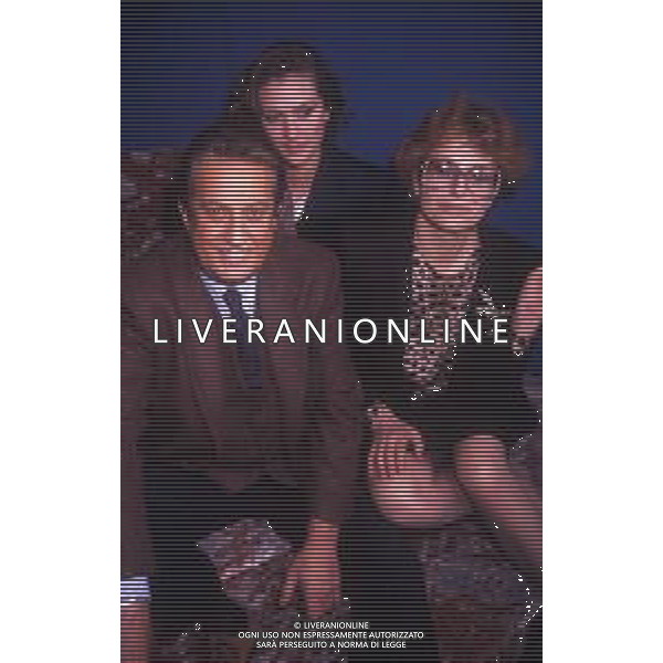 DIAP-RETROSPETTIVA ALBERTO LIONELLO ATTORE NELLA FOTO ALBERTO LIONELLO CON ERIKA BLANC E CARTA A TERRAZZA MARTINI A MILANO AG ALDO LIVERANI SAS 