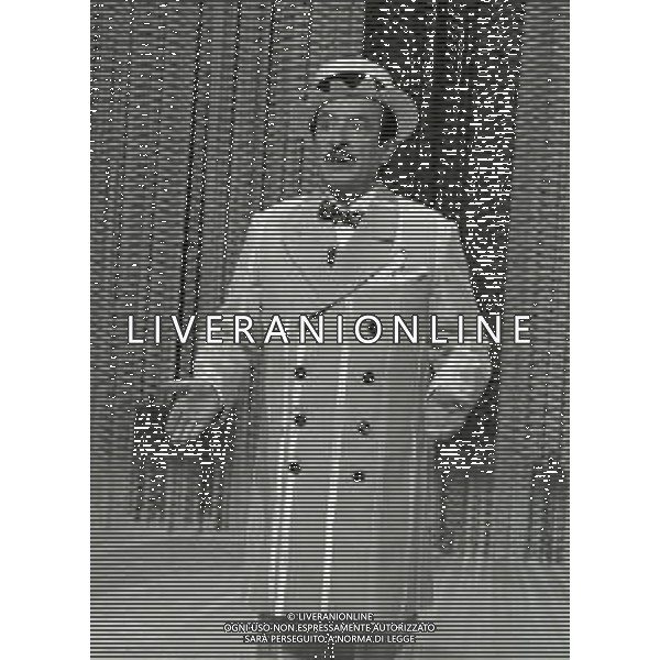NEG-RETROSPETTIVA NINO TARANTO ATTORE NELLA FOTO NINO TARANTO NELL\'ANNO 1975 AG ALDO LIVERANI SAS  