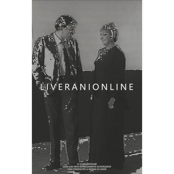 NEG-RETROSPETTIVA LEA PADOVANI ATTRICE NELLA FOTO LEA PADOVANI CON ENRICO MARIA SALERNO A ROMA NELL\'ANNO 1970 SUL SET DEL FILM “CIAO GULLIVER “ AG ALDO LIVERANI SAS 