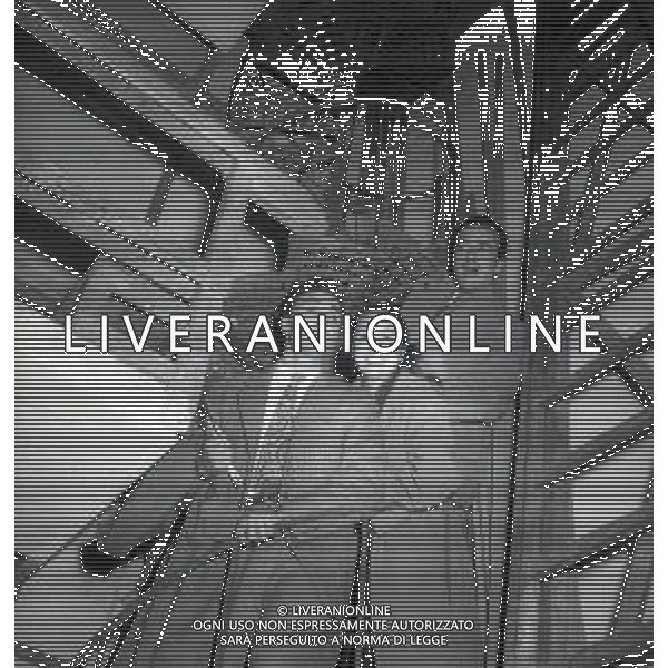 NEG-RETROSPETTIVA LEA PADOVANI ATTRICE NELLA FOTO LEA PADOVANI A ROMA CON LA SORELLA-IL CONTE NANDO BORONZO-NICO PEPE E PAOLO CARLINI NELL\'ANNO 1955 AG ALDO LIVERANI SAS