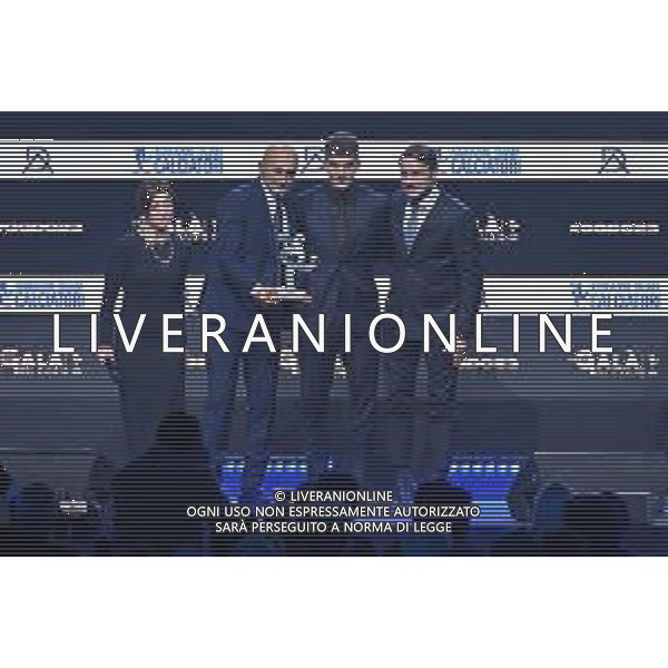 TVRG Gala Calcio 2023 nella foto Luciano Spalletti premiato come miglior allenatore accanto a lui sulla DX Giovanni Di Lorenzo (Napoli) Milano 04-12-2023 Gran Gala del Calcio 2023, l\'appuntamento organizzato dall\'AIC Associazione Italiana Calciatori per premiare i protagonisti della stagione 2022-2023 foto Roberto Garavaglia/ag. Aldo Liverani sas