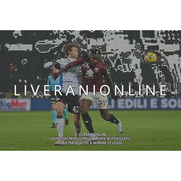 TVMV-Torino 04.12.2023 Stadio Grande Torino ©Manuela Viganti/Agenzia Aldo Liverani Torino vs Atalanta Campionato Calcio Serie A TIM 2023/2024 14a giornata Nella foto: duvan zapata e giorgio scalvini ©Viganti/AGENZIA ALDO LIVERANI SAS