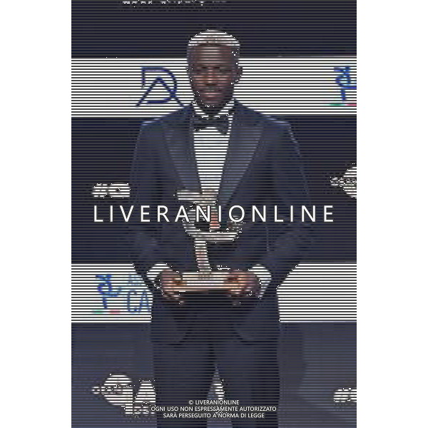 TVRG Gala Calcio 2023 nella foto premiazione Victor Osimhen (Napoli) Milano 04-12-2023 Gran Gala del Calcio 2023, l\'appuntamento organizzato dall\'AIC Associazione Italiana Calciatori per premiare i protagonisti della stagione 2022-2023 foto Roberto Garavaglia/ag. Aldo Liverani sas