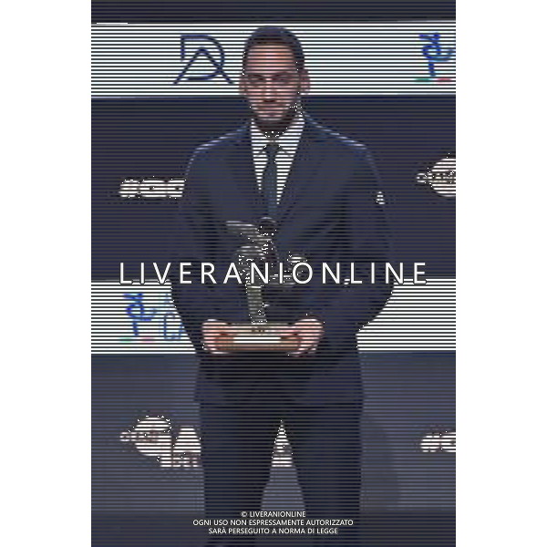 TVRG Gala Calcio 2023 nella foto premiazione Hakan Calhanoglu (Inter) Milano 04-12-2023 Gran Gala del Calcio 2023, l\'appuntamento organizzato dall\'AIC Associazione Italiana Calciatori per premiare i protagonisti della stagione 2022-2023 foto Roberto Garavaglia/ag. Aldo Liverani sas