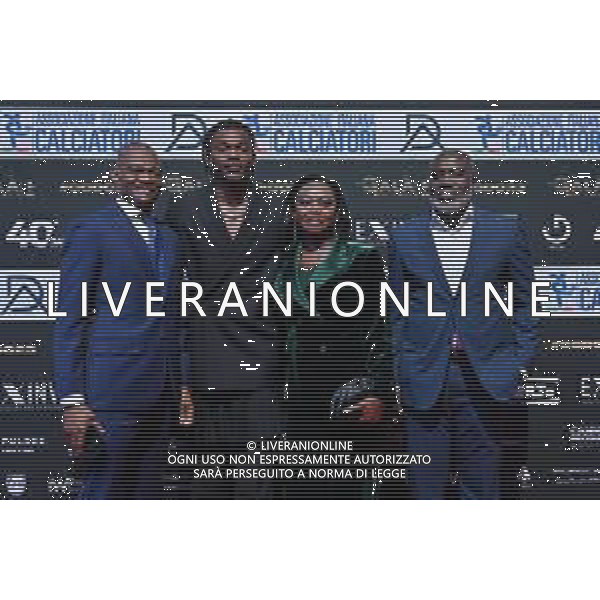 TVRG Gala Calcio 2023 nella foto Rafael Leao (Milan) con la famiglia Milano 04-12-2023 Gran Gala del Calcio 2023, l\'appuntamento organizzato dall\'AIC Associazione Italiana Calciatori per premiare i protagonisti della stagione 2022-2023 foto Roberto Garavaglia/ag. Aldo Liverani sas