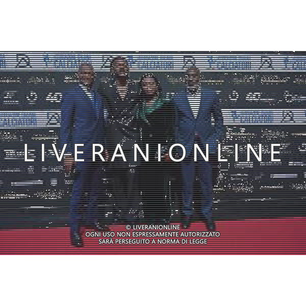 TVRG Gala Calcio 2023 nella foto Rafael Leao (Milan) con la famiglia Milano 04-12-2023 Gran Gala del Calcio 2023, l\'appuntamento organizzato dall\'AIC Associazione Italiana Calciatori per premiare i protagonisti della stagione 2022-2023 foto Roberto Garavaglia/ag. Aldo Liverani sas