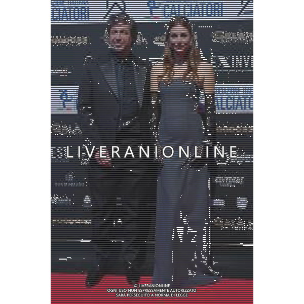 TVRG Gala Calcio 2023 nella foto Demetrio Albertini con la moglie Uriana Capone Milano 04-12-2023 Gran Gala del Calcio 2023, l\'appuntamento organizzato dall\'AIC Associazione Italiana Calciatori per premiare i protagonisti della stagione 2022-2023 foto Roberto Garavaglia/ag. Aldo Liverani sas