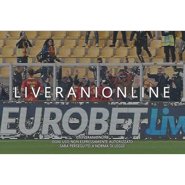 Roberto Piccoli of US Lecce celebrates after scoring a goal with teammates during the Italian soccer Serie A match US Lecce vs Bologna FC on December 3, 2023 at Via del Mare Stadium in Lecce, Italy. Photo by Emmanuele Mastrodonato/ag. Aldo Liverani sas