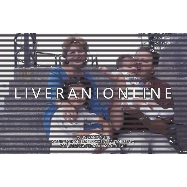 DIAP-RETROSPETTIVA MASSIMO BOLDI ATTORE NELLA FOTO MASSIMO BOLDI NELL\'ANNO 1981 CON LA FAMIGLIA A LUINO AG ALDO LIVERANI SAS