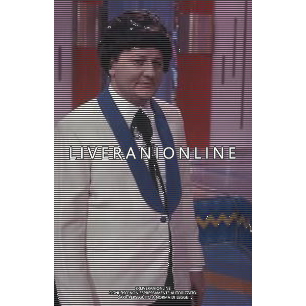 DIAP-RETROSPETTIVA MASSIMO BOLDI ATTORE NELLA FOTO MASSIMO BOLDI NELL\'ANNO 1984 NELLA TRASMISSIONE TELEVISIVA “RISATISSIMA“ AG ALDO LIVERANI SAS  