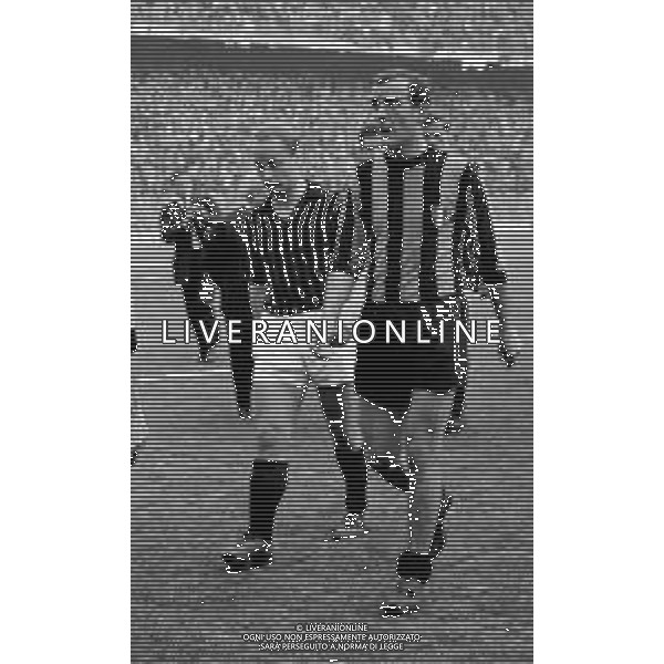 INTER-MILAN 1963/1964 - RETROSPETTIVA NELLA FOTO PELAGALLI AMBROGIO-MARIO CORSO CALCIATORE FOTO CARLO LORENZINI-AGENZIA ALDO LIVERANI SAS