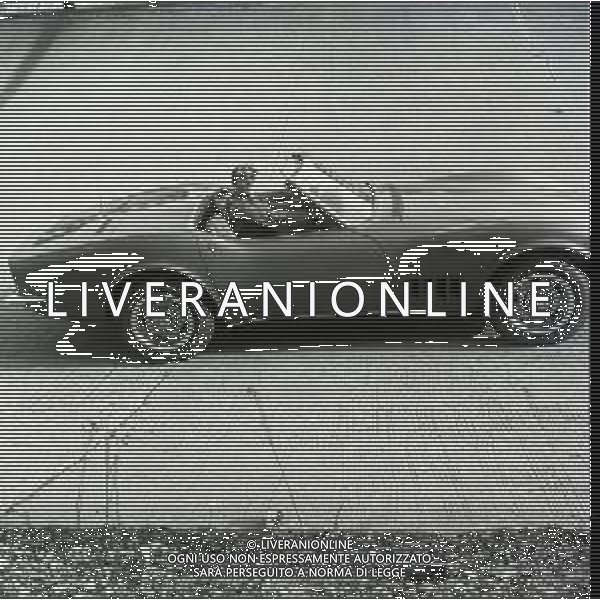 1970 RETROSPETTIVA MARIO CORSO CALCIATORE NELLA FOTO MARIO CORSO A MONZA SU UNA ALFA ROMEO AG ALDO LIVERANI SAS