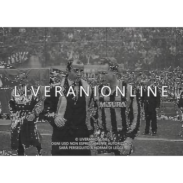 NEG-RETROSPETTIVA MARIO CORSO ALLENATORE INTER NELLA FOTO MARIO CORSO NELL\'ANNO 1985 CON KARL HEINZE RUMMENIGGE AG ALDO LIVERANI SAS