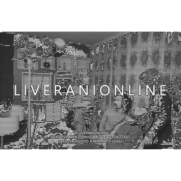 Neg- RETROSPETTIVA GRUPPO MUSICALE "I CAMALEONTI" NEL 1972 NELLA FOTO PAOLO DE CEGLIE, GERARDO \'GERRY\' MANZOLI, ANTONIO CRIPEZZI E LIVIO MACCHIA AG. ALDO LIVERANI SAS