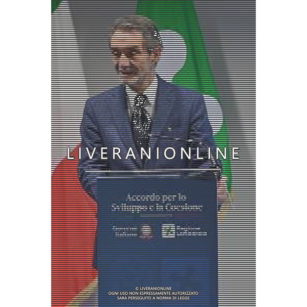 TVRG Accordo Governo Regione nella foto Attilio Fontana presidente Regione Lombardia Rho (MI) 07-12-2023 Cerimonia di sottoscrizione dell\'accordo per lo Sviluppo e la Coesione tra il Governo Italiano e la Regione Lombardia da parte del Presidente del Consiglio dei Ministri Giorgia Meloni e del Presidente della Regione Lombardia Attilio Fontana foto Roberto Garavaglia/ag. Aldo Liverani sas