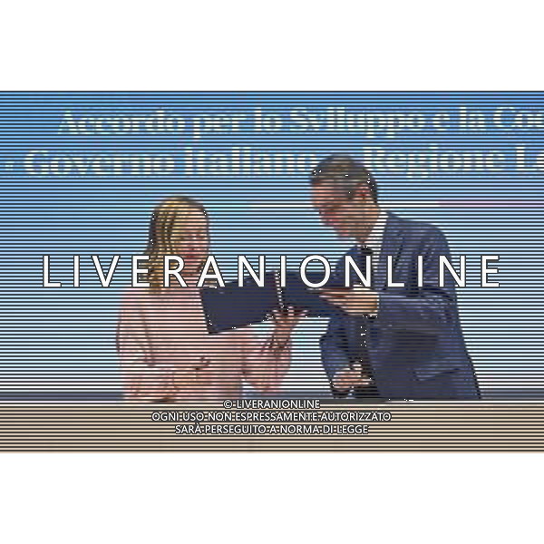 TVRG Accordo Governo Regione nella foto Giorgia Meloni e Attilio Fontana Rho (MI) 07-12-2023 Cerimonia di sottoscrizione dell\'accordo per lo Sviluppo e la Coesione tra il Governo Italiano e la Regione Lombardia da parte del Presidente del Consiglio dei Ministri Giorgia Meloni e del Presidente della Regione Lombardia Attilio Fontana foto Roberto Garavaglia/ag. Aldo Liverani sas