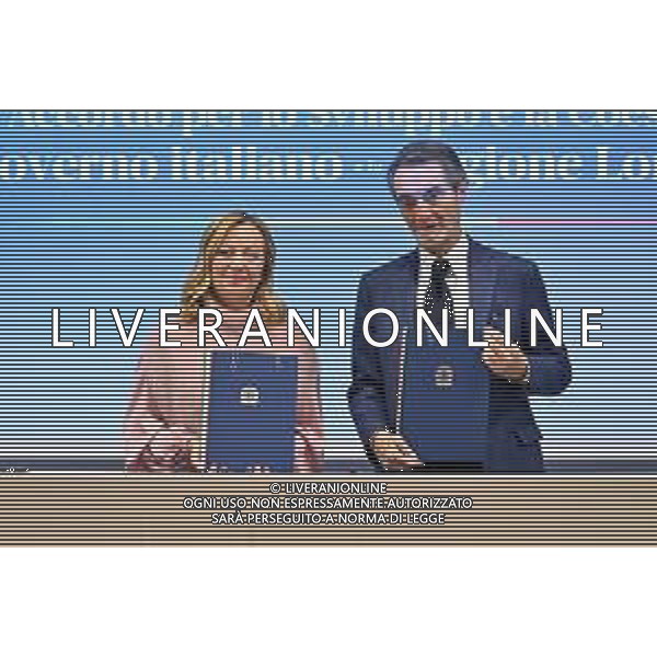 TVRG Accordo Governo Regione nella foto Giorgia Meloni e Attilio Fontana Rho (MI) 07-12-2023 Cerimonia di sottoscrizione dell\'accordo per lo Sviluppo e la Coesione tra il Governo Italiano e la Regione Lombardia da parte del Presidente del Consiglio dei Ministri Giorgia Meloni e del Presidente della Regione Lombardia Attilio Fontana foto Roberto Garavaglia/ag. Aldo Liverani sas